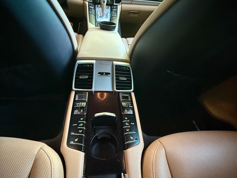 Used 2016 Porsche Panamera Edition RWD image 15