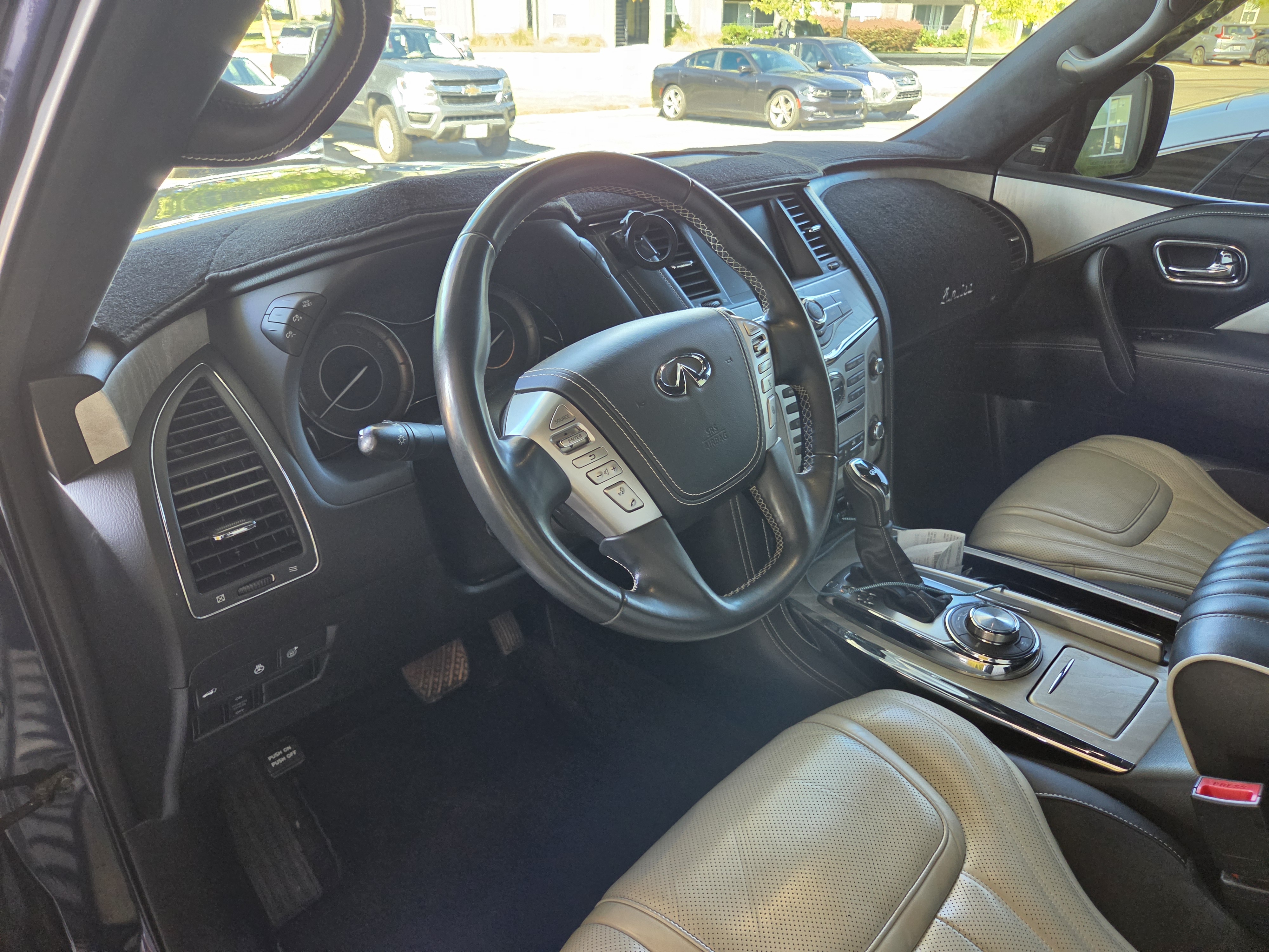 Used 2019 INFINITI QX80 Limited AWD/4WD image 17