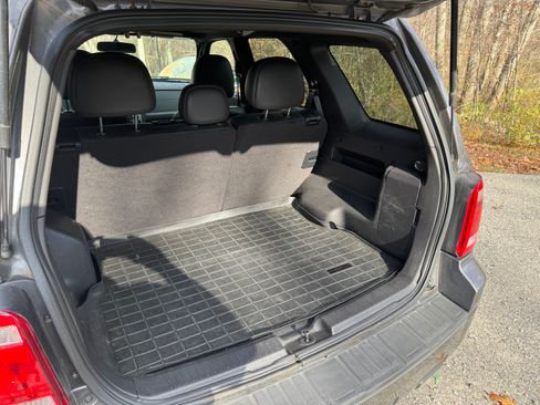 Used 2011 Ford Escape XLT w/ 203A Rapid Spec Order Code image 2