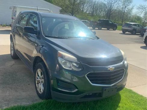 Used 2017 Chevrolet Equinox LS AWD/4WD image 1