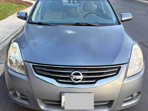 Used 2011 Nissan Altima 2.5 S w/ Convenience Pkg image 2