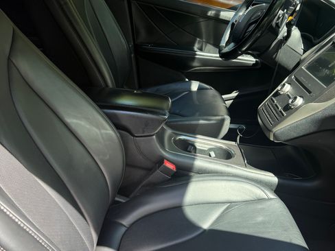 Used 2016 Lincoln MKC Reserve w/ Lincoln MKC Climate Package FWD image 15