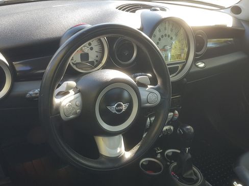 Used 2008 MINI Cooper Hardtop image 9