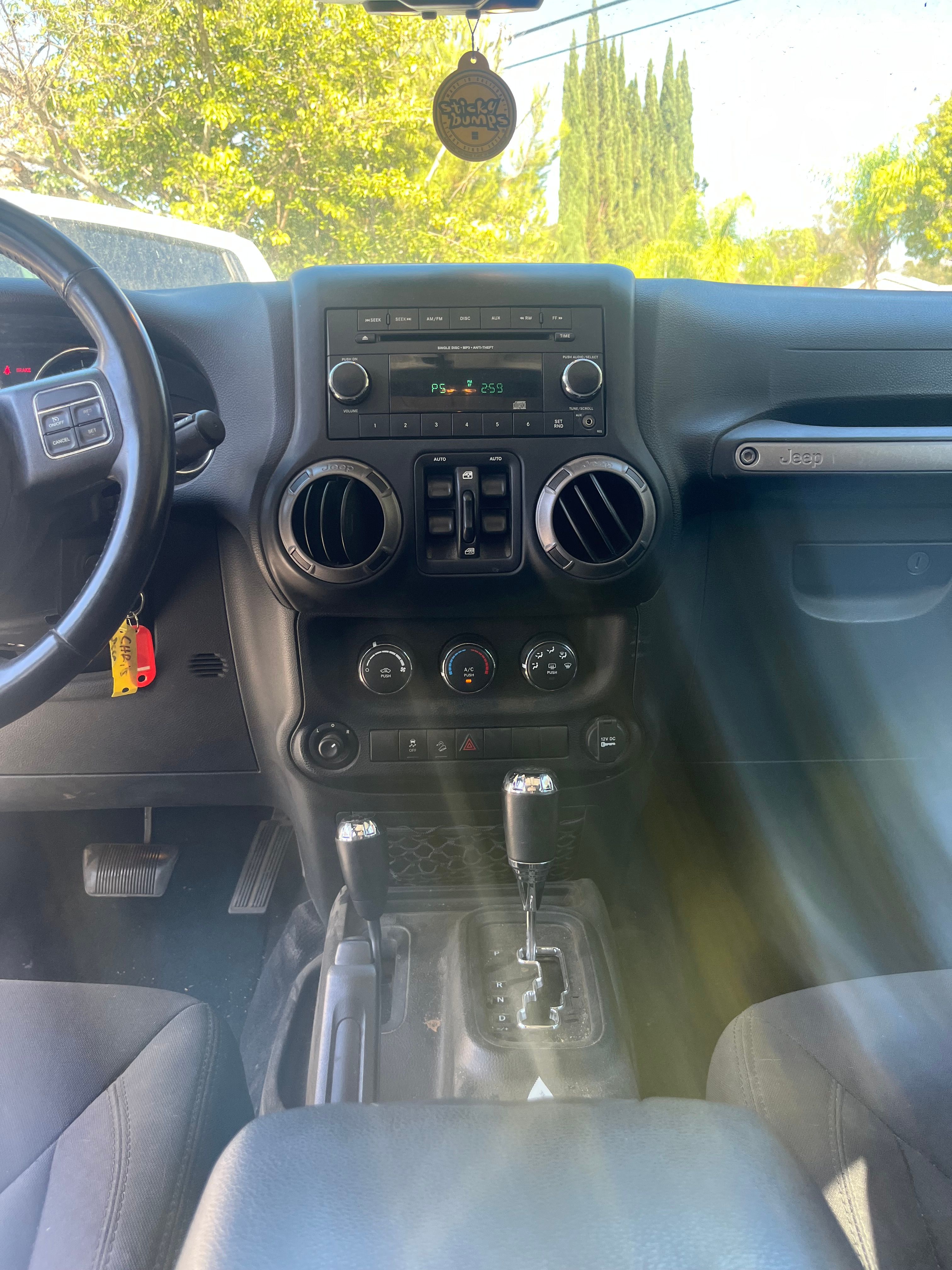 Used 2018 Jeep Wrangler Unlimited Sport S AWD/4WD image 9