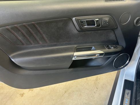 Used 2016 Ford Mustang GT Premium image 12