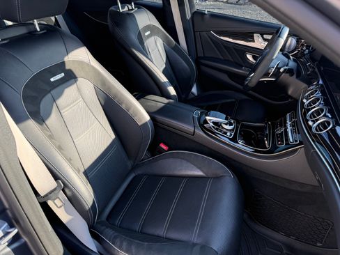 Used 2019 Mercedes-Benz E 63 AMG S image 29