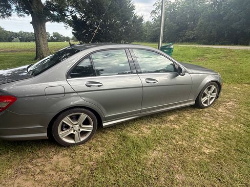 Used 2011 Mercedes-Benz C 300 Sedan image 1