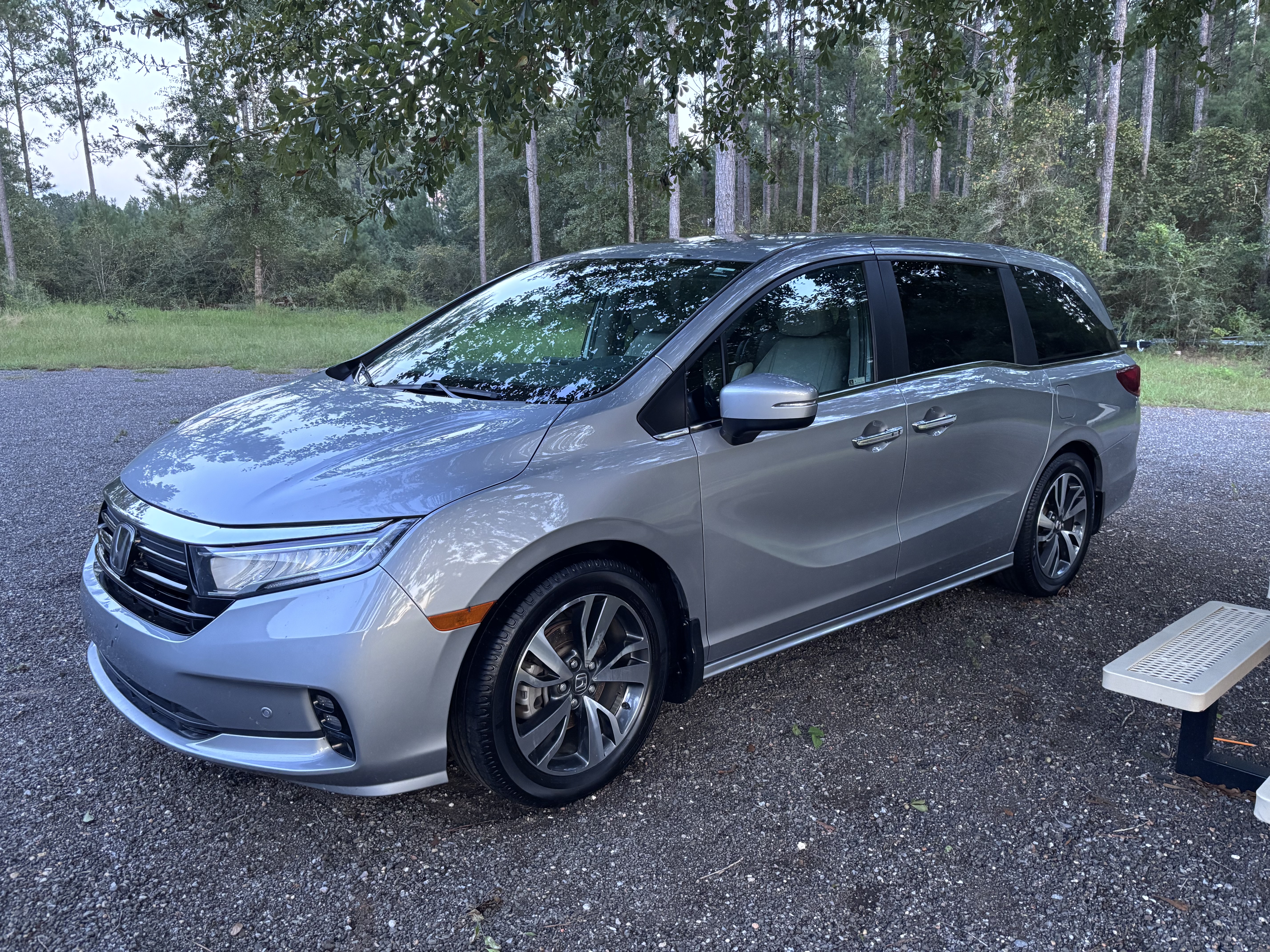 Used 2023 Honda Odyssey Touring image 2