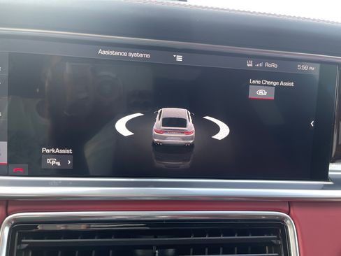 Used 2019 Porsche Panamera 4 image 18