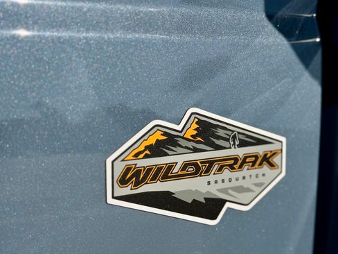 Used 2024 Ford Bronco Wildtrak image 18