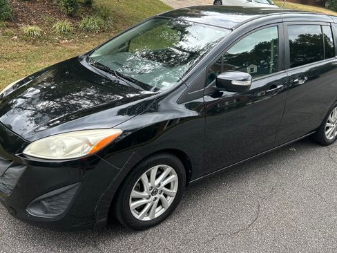 Used 2014 MAZDA MAZDA5 Sport image 2