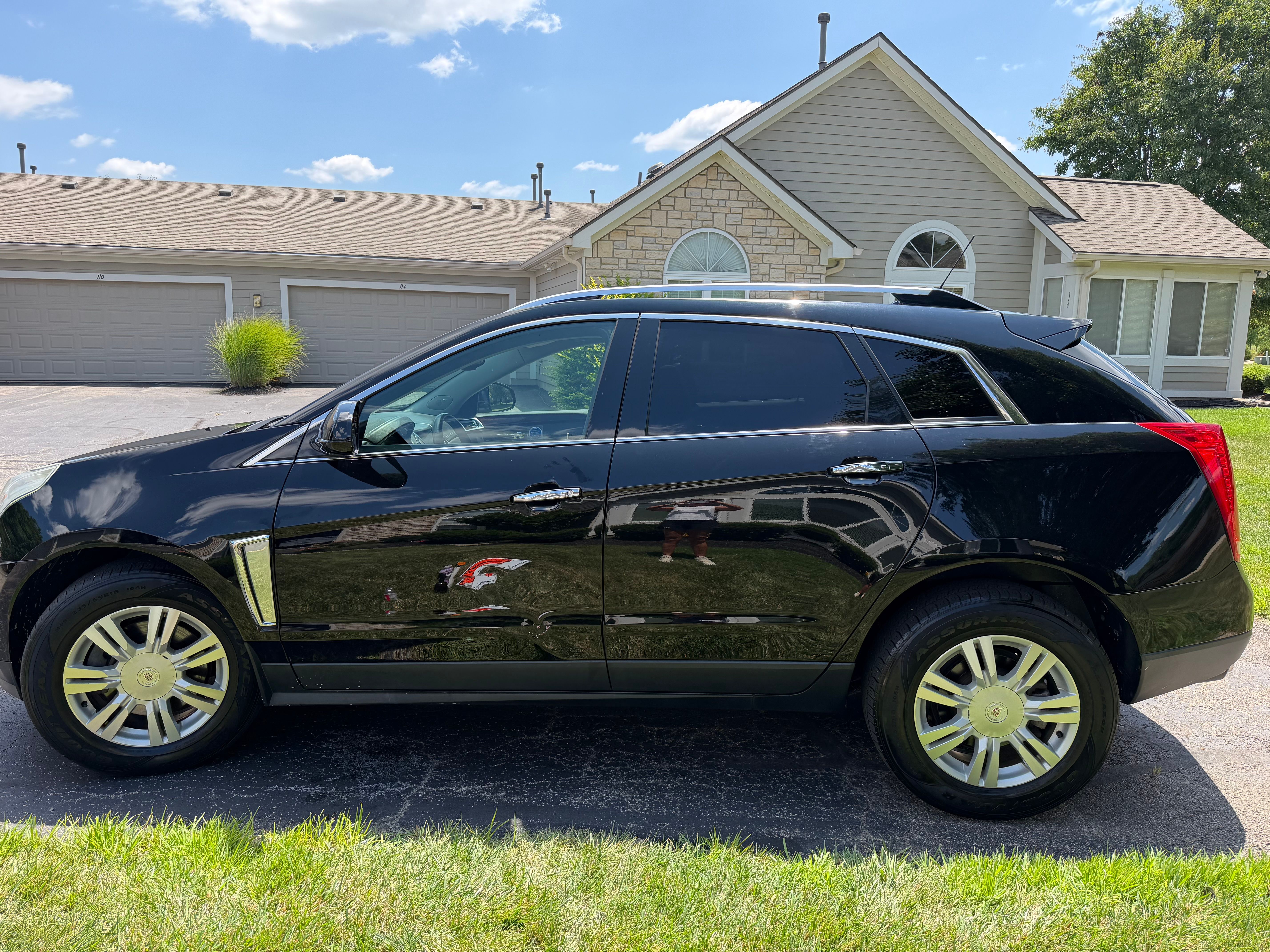 Used 2016 Cadillac SRX Luxury FWD image 4