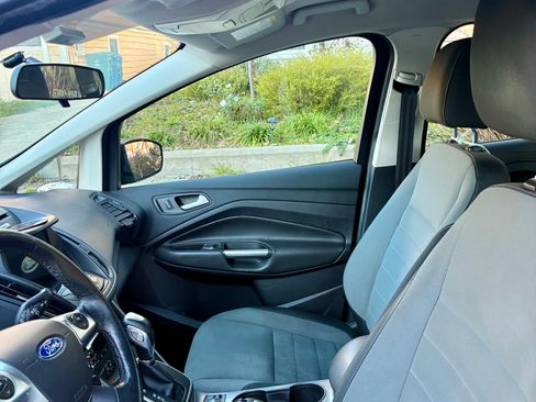 Used 2016 Ford C-MAX SE w/ Equipment Group 202A image 10