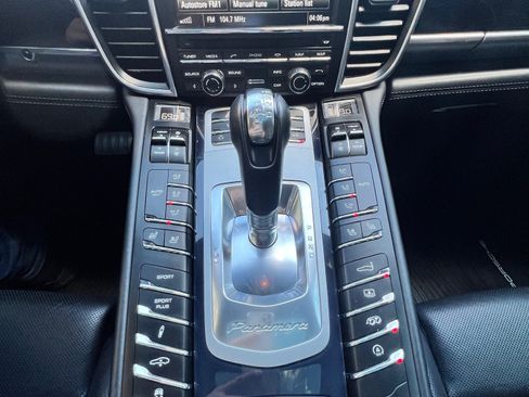 Used 2013 Porsche Panamera GTS image 16