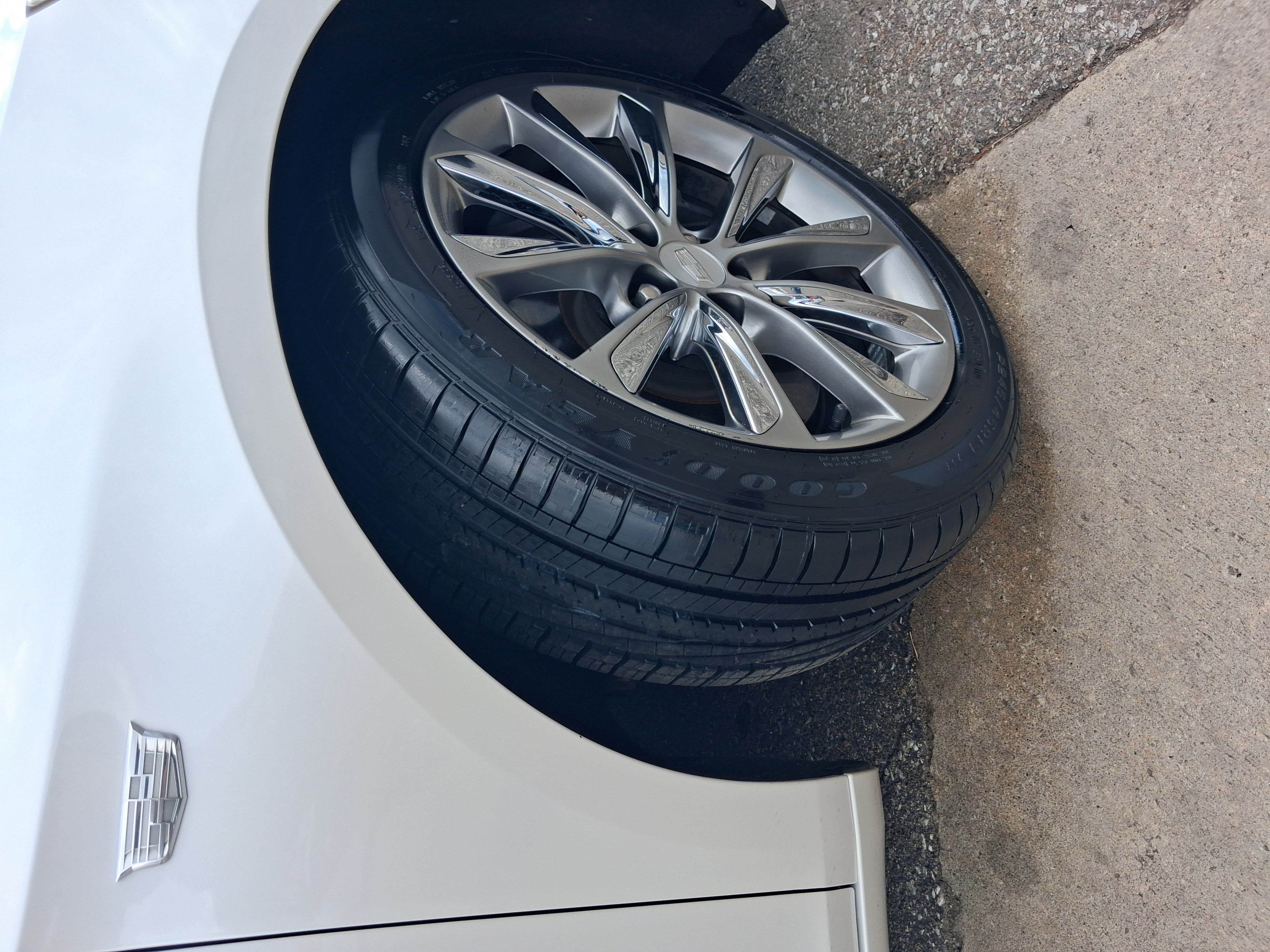 Used 2018 Cadillac XTS FWD image 28