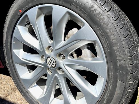 Used 2017 Buick Envision Premium image 12