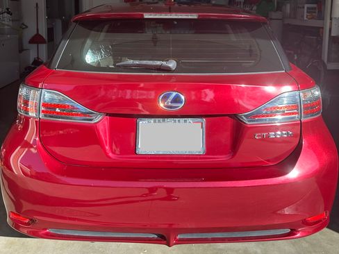 Used 2012 Lexus CT 200h Premium FWD image 8