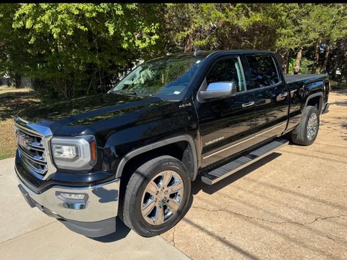 Used 2018 GMC Sierra 1500 SLT image 2