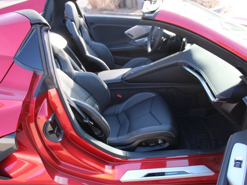 Used 2024 Chevrolet Corvette Stingray Preferred Conv w/ Z51 Performance Package image 10