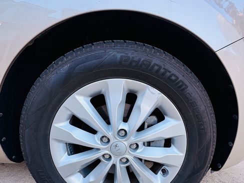 Used 2015 Kia Sedona EX w/ EX Premium Package image 15