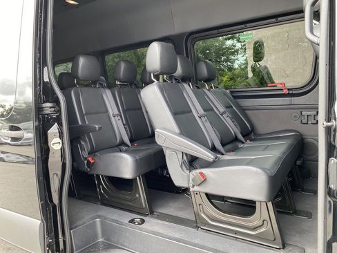 Used 2020 Mercedes-Benz Sprinter 2500 image 5