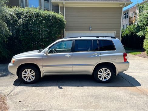 Used 2006 Toyota Highlander 2WD Hybrid image 16