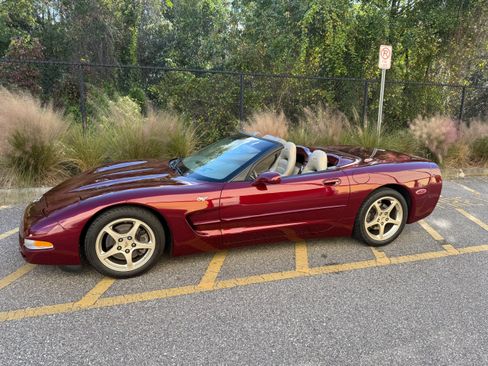 Used 2003 Chevrolet Corvette Convertible w/ Preferred Equipment Group1 image 8
