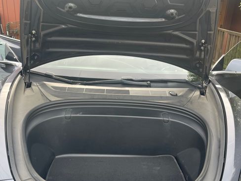 Used 2018 Tesla Model 3 Long Range image 14