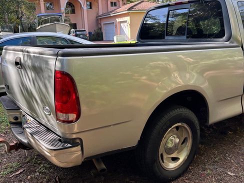Used 2000 Ford F150 Long Bed 4D image 4