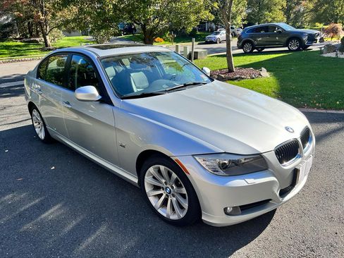 Used 2011 BMW 328i xDrive Sedan image 10