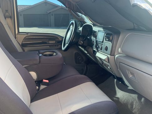 Used 2005 Ford F250 XLT RWD image 10