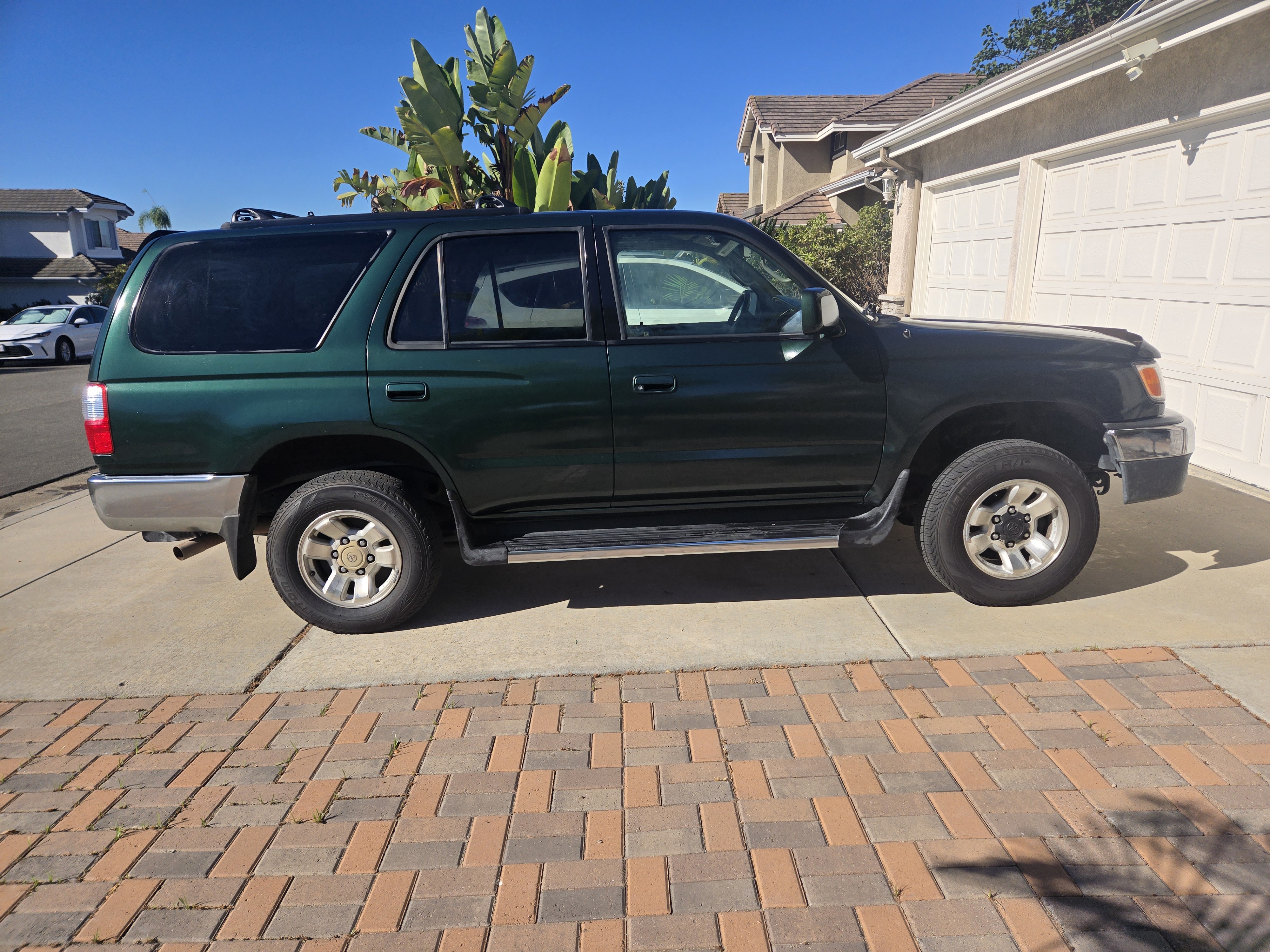 Used 2002 Toyota 4Runner SR5 RWD image 13
