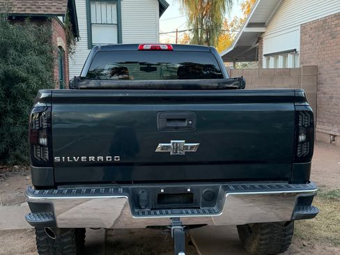 Used 2019 Chevrolet Silverado 1500 LT image 1