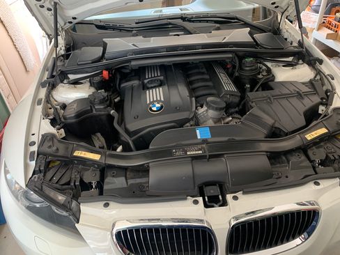 Used 2008 BMW 328i Convertible image 11