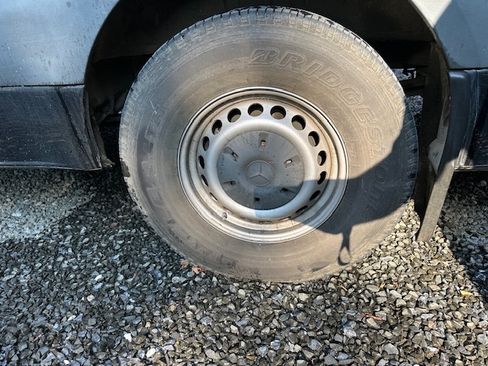 Used 2019 Mercedes-Benz Sprinter 2500 image 25