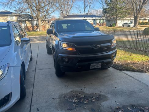 Used 2015 Chevrolet Colorado Z71 image 5