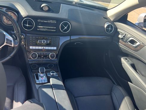 Used 2015 Mercedes-Benz SL 400 image 11