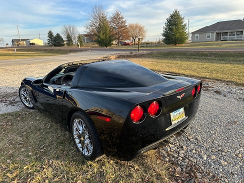 Used 2007 Chevrolet Corvette Coupe w/ Preferred Equipment Group image 13