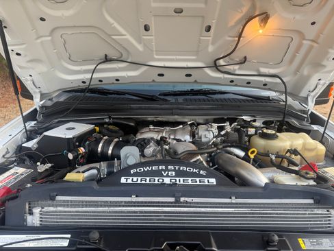 Used 2008 Ford F250 Lariat image 12