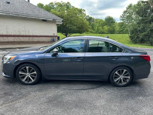 Used 2016 Subaru Legacy 3.6R Limited AWD/4WD image 2