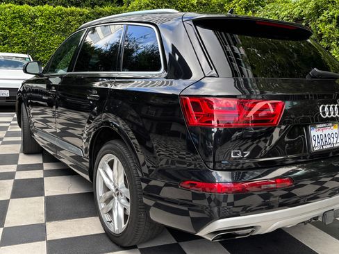 Used 2018 Audi Q7 3.0T Prestige w/ Prestige Package image 8