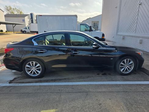 Used 2015 INFINITI Q50 Premium w/ Navigation Package image 4