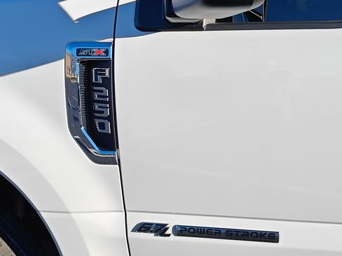 Used 2017 Ford F250 XL w/ STX Appearance Package image 21