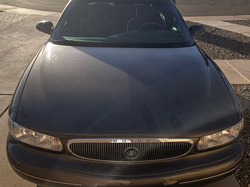 Used 2002 Buick Century Custom w/ Custom Premium Pkg image 2