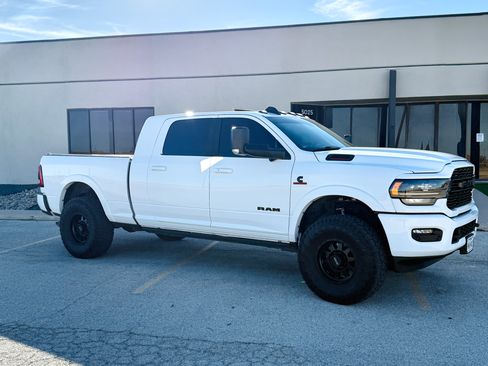 Used 2021 RAM 2500 Limited image 1