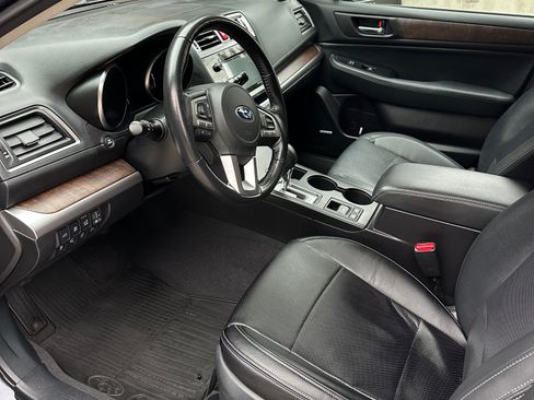 Used 2016 Subaru Outback 3.6R Limited image 9