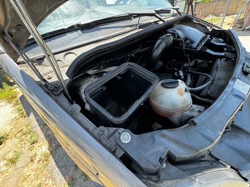 Used 2007 Dodge Sprinter 2500 w/ Comfort Seating Group image 12