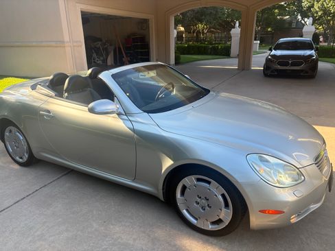 Used 2002 Lexus SC 430 Convertible RWD image 24