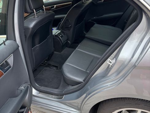 Used 2014 Mercedes-Benz C 250 Sedan image 7