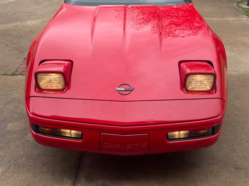 Used 1995 Chevrolet Corvette Convertible image 10